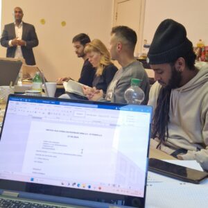 20240418_195630-300x300